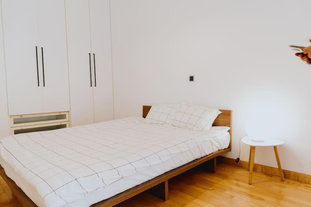 Cosy & Spacious Central Apartment Комотини Екстериор снимка