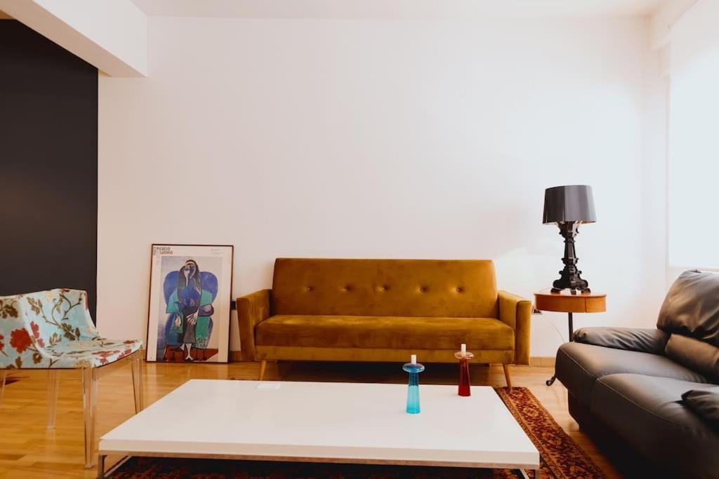 Cosy & Spacious Central Apartment Комотини Екстериор снимка