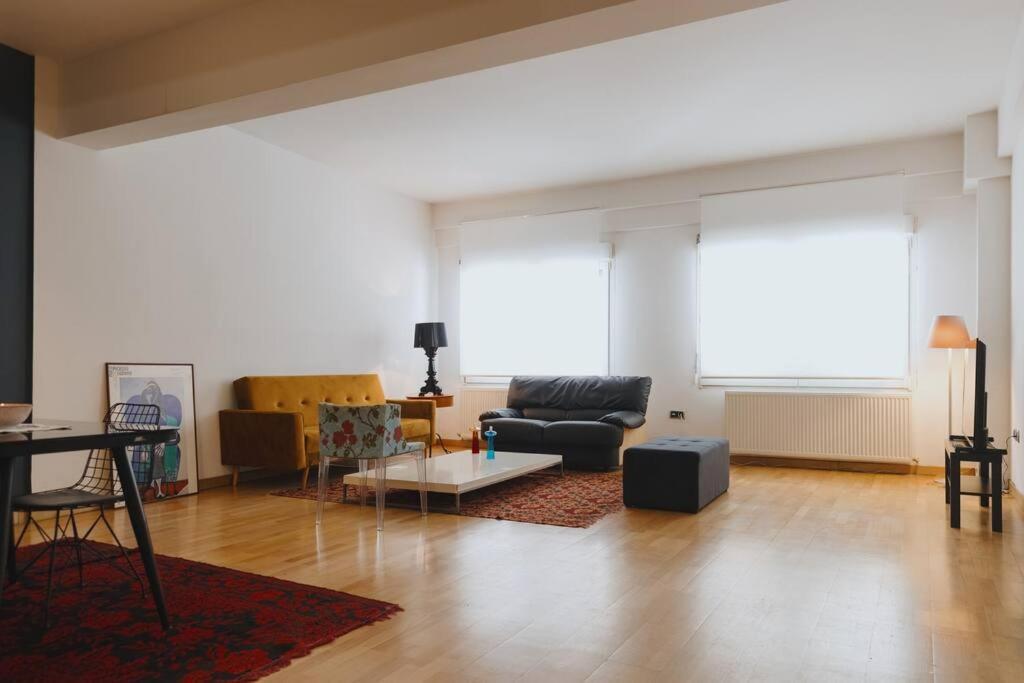 Cosy & Spacious Central Apartment Комотини Екстериор снимка